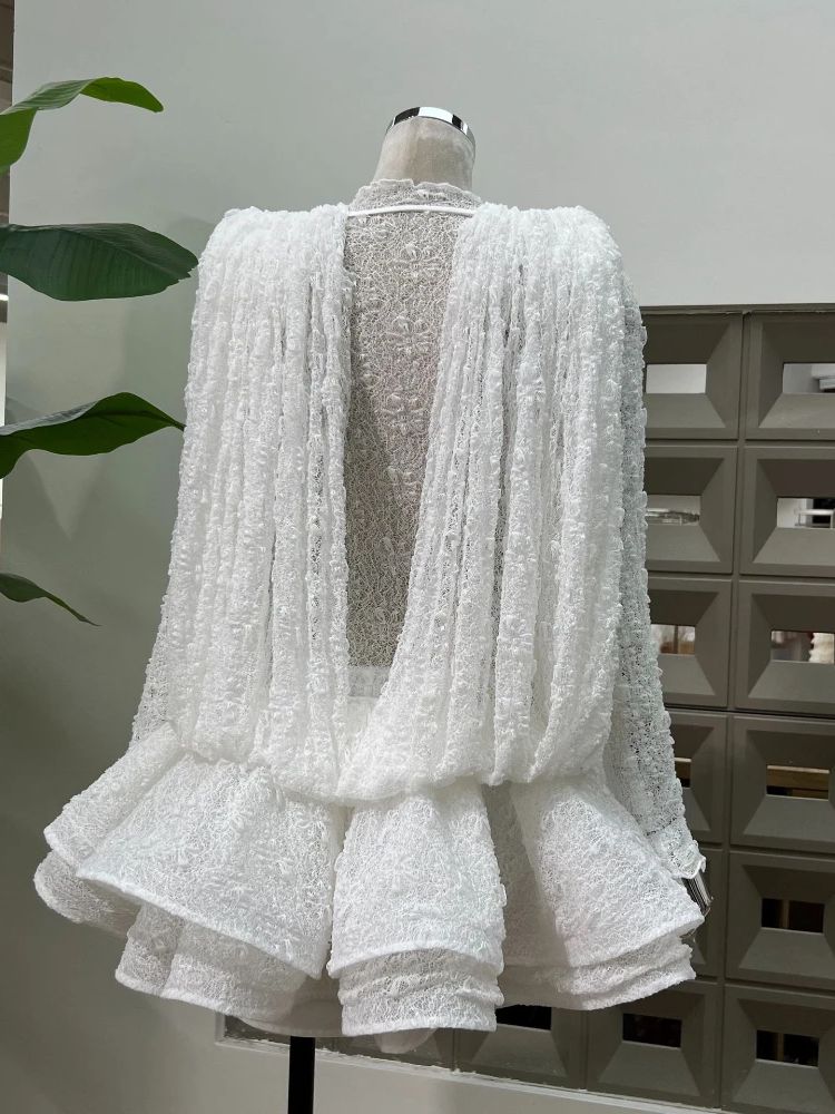 Chic Sheer Three Pieces Mini D - مراجعة Luxury Lifestyle وسعره
